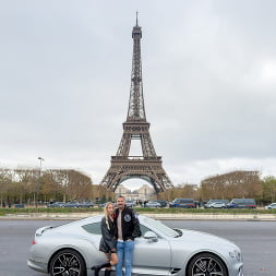 Chloe Chevalier en 'Jules Jordan' Aventura anal en París: Chloe Chevalier entrega su culo a Manuel Ferrara (Miniatura 1)